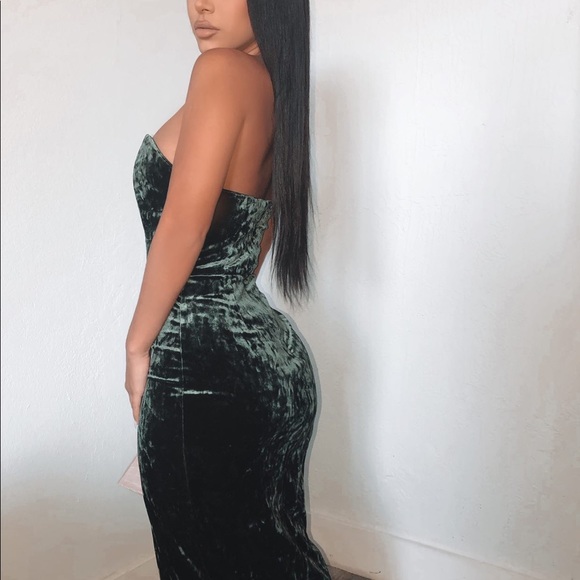 Hunter Green Velvet Maxi Dress - Picture 2 of 7
